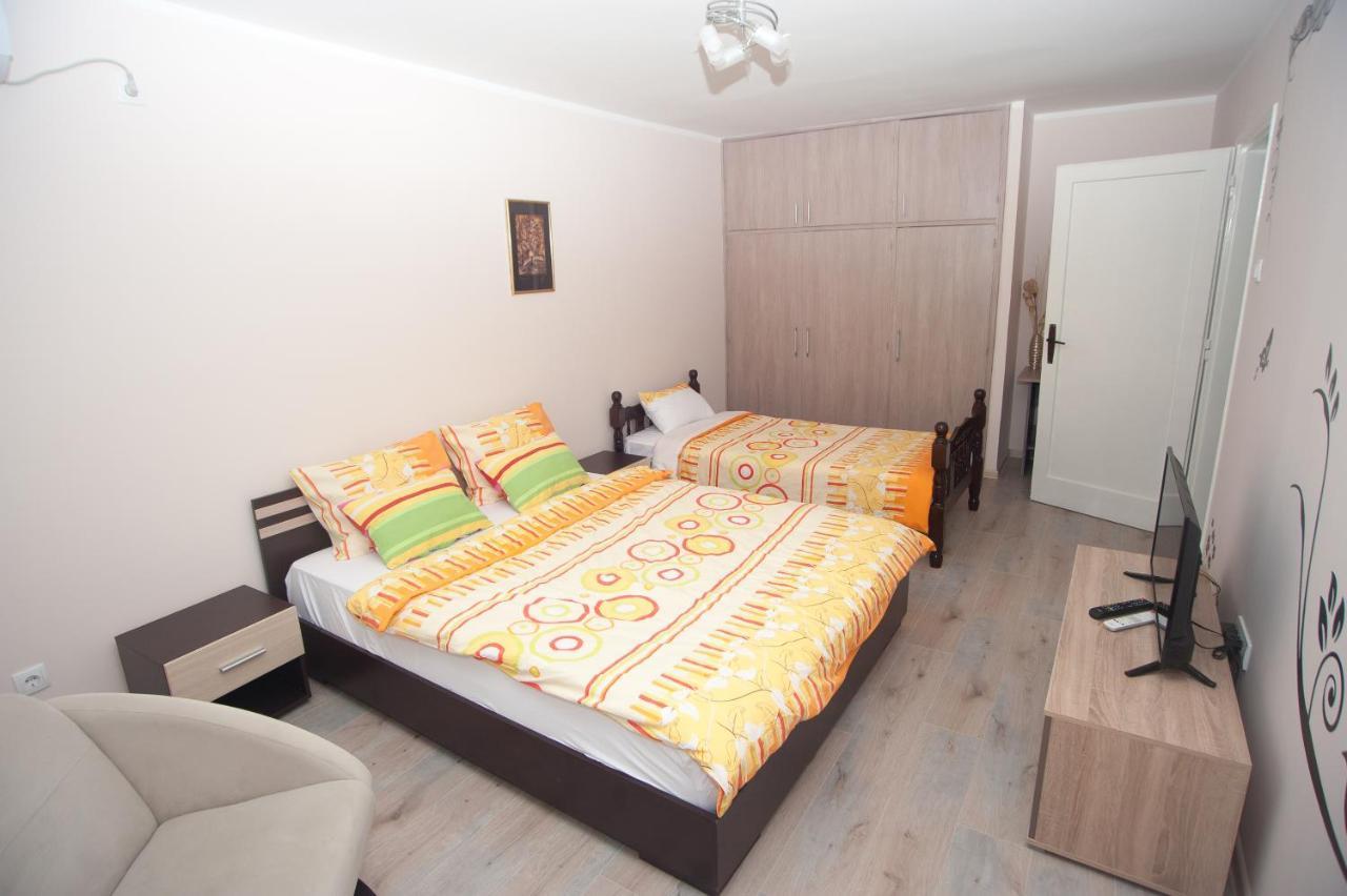 Park Apartman Aranđelovac Exterior foto